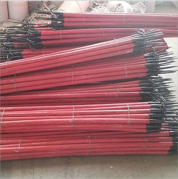 The multifunctional fire hook with a long handle structure is simple and convenient to use for firefighting and rescue. The fire hook is a firefighting tool