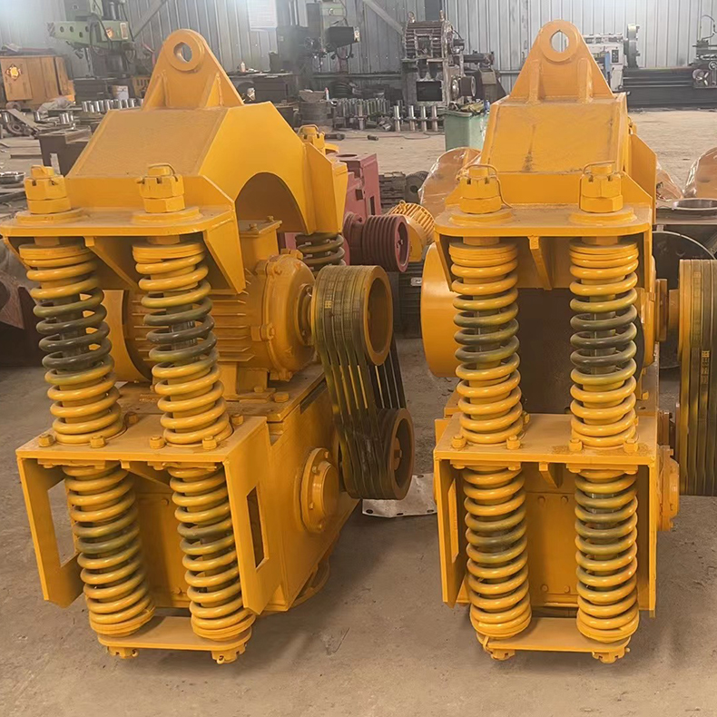 Lingda Mechanical Hydraulic Pile Driver Vibration Pile Hammer Steel Sheet Pile Vibration Hammer Excavator with High Frequency Hammer