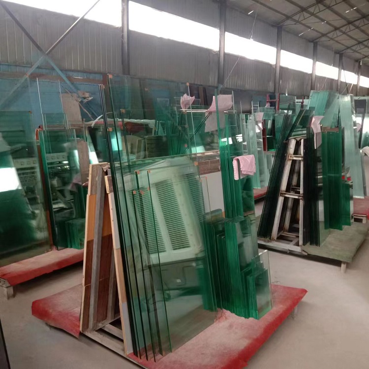 Original manufacturer's display cabinet glass, mobile phone, ultra white display cabinet glass, high cost-effectiveness, aesthetics, durability, customized size