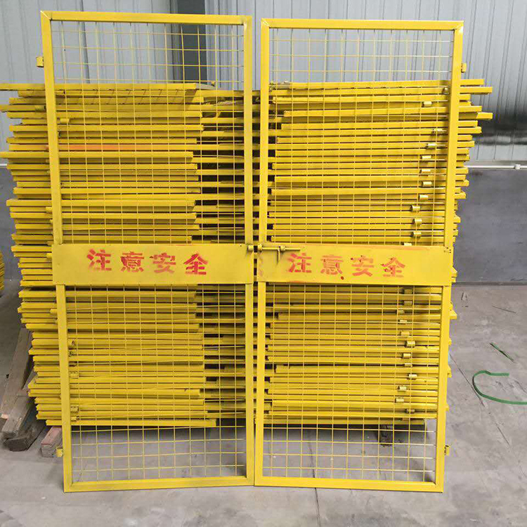 Elevator Wellhead Protective Door Construction Site Construction Elevator Wellhead Safety Door Chunlin