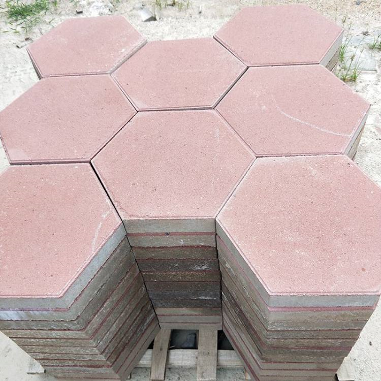 Baoding Boye Road Brick Factory provides colored bread bricks with high torsion resistance, smooth and beautiful appearance, anti slip and wear resistance