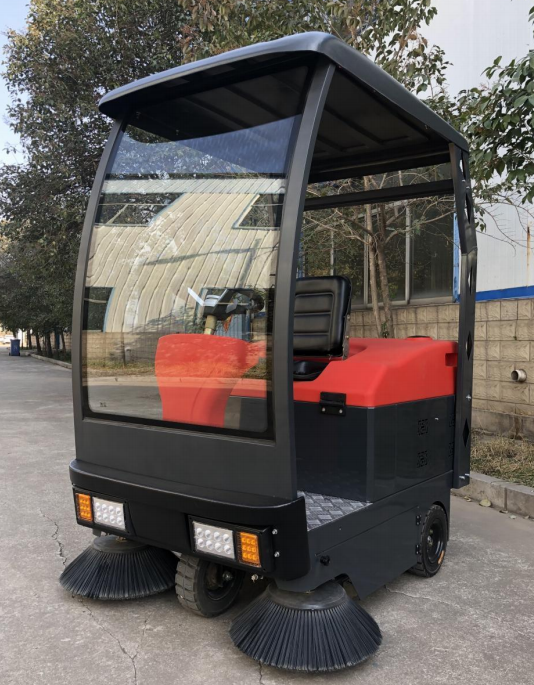 Driving Sweeper Industrial Road Sanitation Sweeper Electric Sweeper