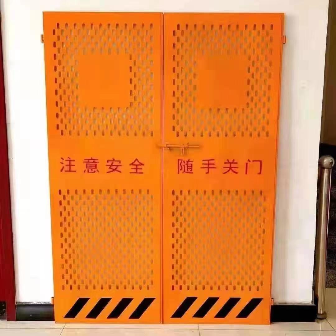 Elevator Wellhead Protective Door Construction Site Construction Elevator Wellhead Safety Door Chunlin