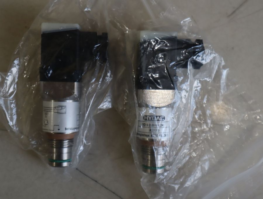 贺德克HYDAC VD5D.0/-V-L24 AC/DC压力开关24V