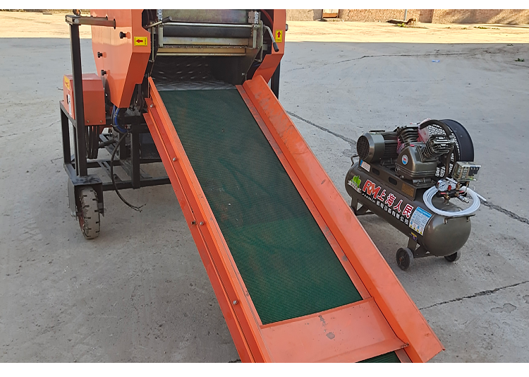 Silage straw coating machine Taihe machine round packaging Silage baling and coating machine