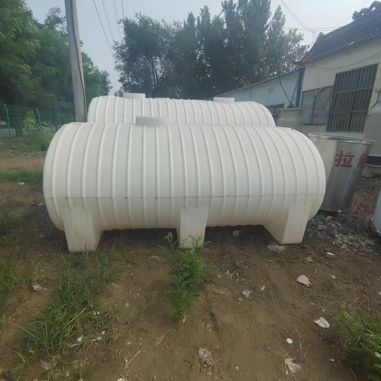 PE food grade plastic water tower water storage tank thickened beef tendon bucket animal husbandry aquaculture water storage bucket water tank