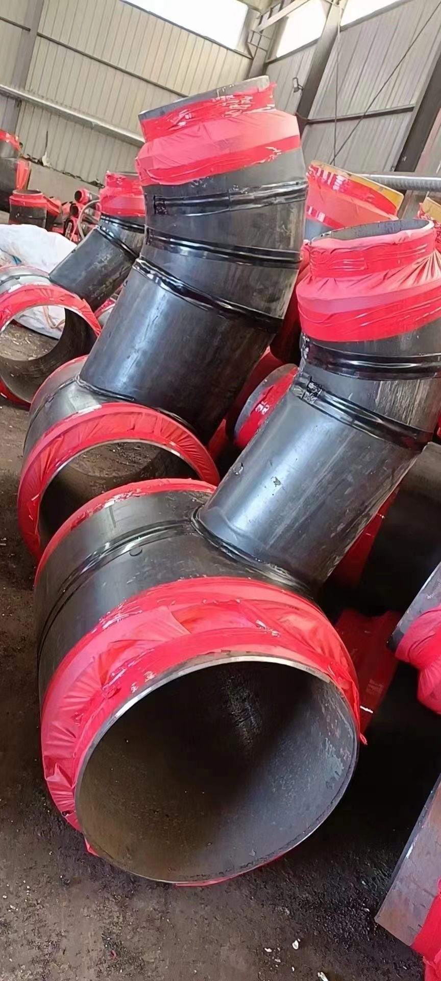 Fangda Pipeline Thermal Polyurethane Insulation Steel Pipe Insulation Pipe Fitting Spray Wrapped Polyethylene Insulation Pipe