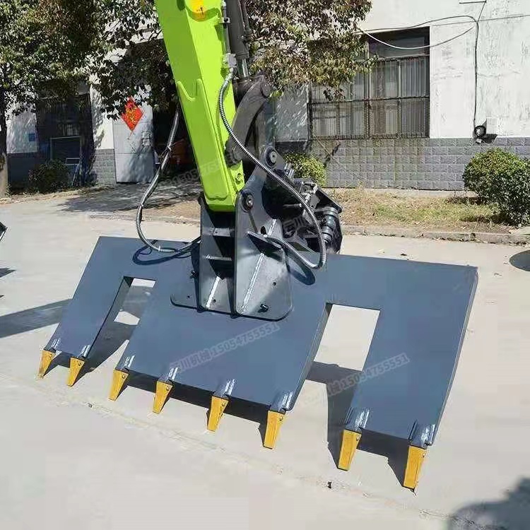 Excavator sleeper changing machine Railway track cement sleeper changing equipment refitting hydraulic sleeper changing machine real wood