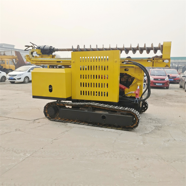 Solar power station crawler pile driver Western plan Photovoltaic drilling machine Rock layer soil layer drilling machine