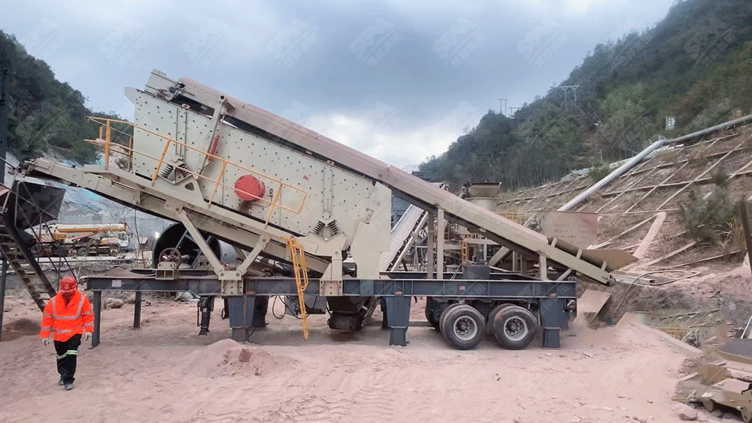 A complete set of mobile crushing stations for mining sites with a production line of 600000 tons/year copper ore, iron ore, rock crusher