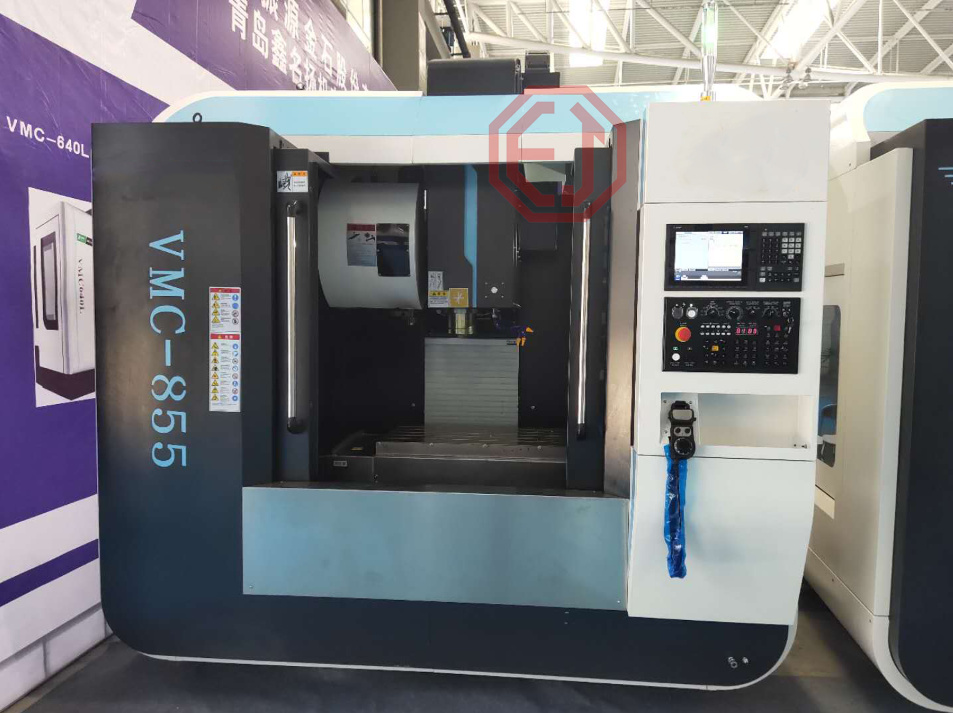 VMC855 vertical machining center manufacturer's four axis linkage for continuous improvement of two machine tools