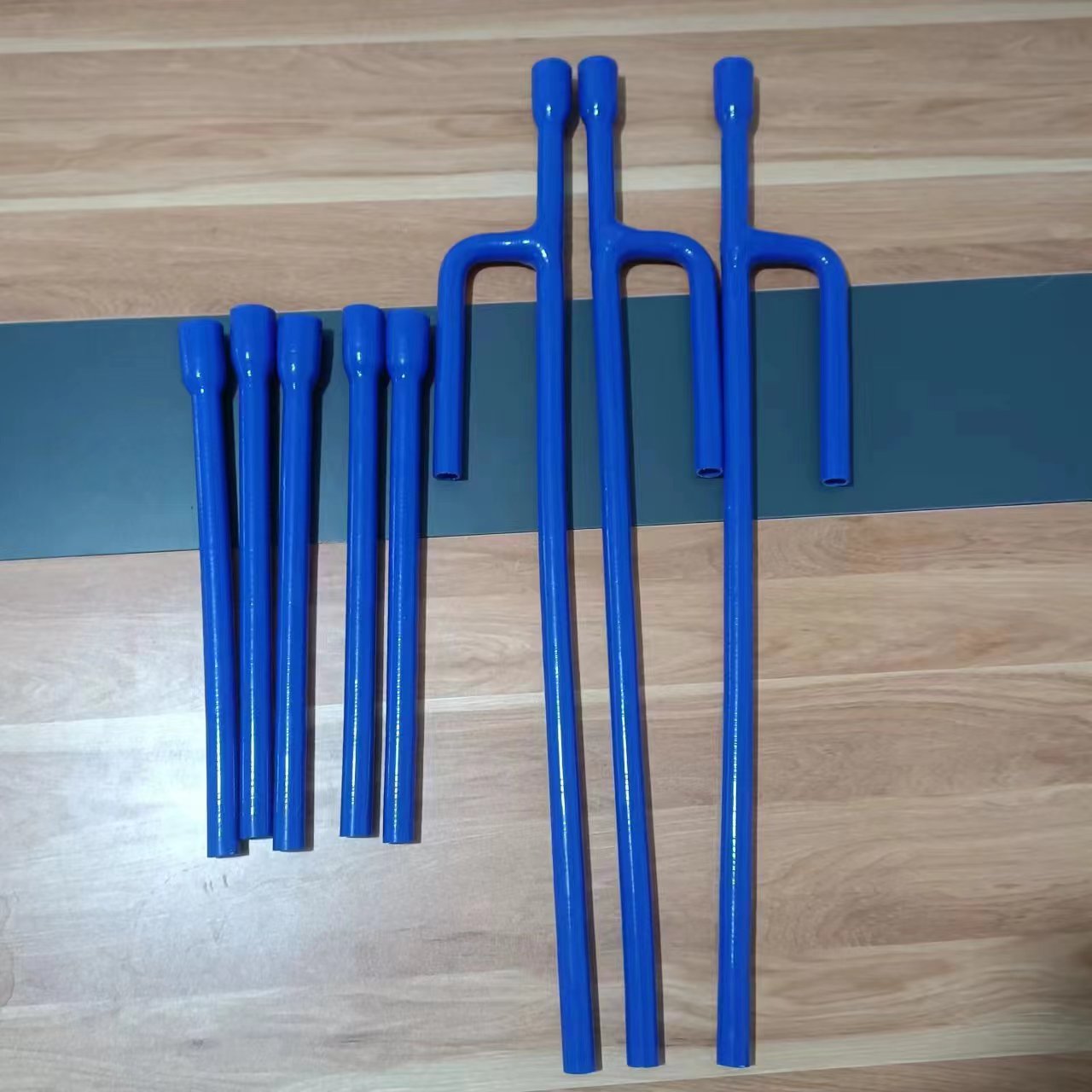 Manufacturers customize various calibers of silicone sleeves, high-pressure cloth wrapped silicone special shaped silicone rubber pipes, rubber pipes