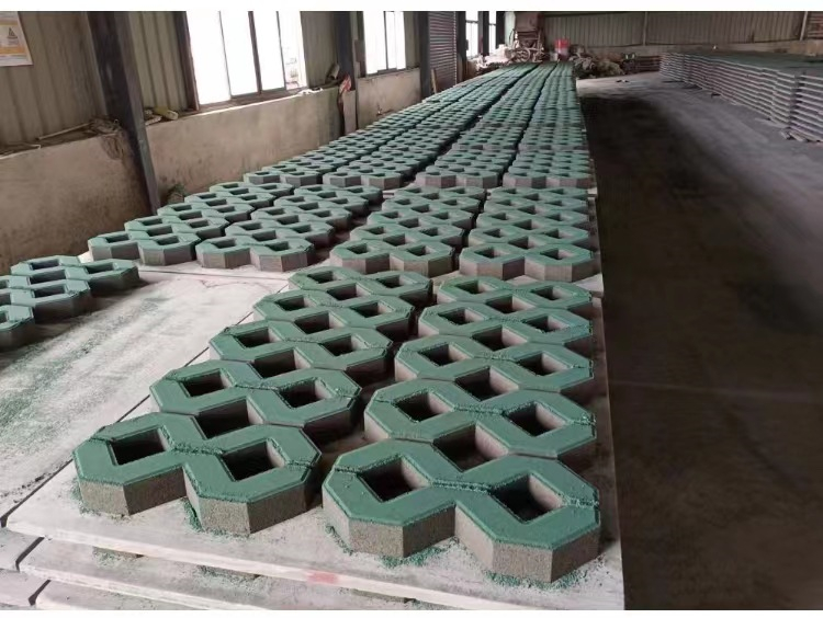 Parking space, eight shaped brick community, grass planting brick, green lawn brick, municipal road surface, river slope protection brick, imitation stone, permeable