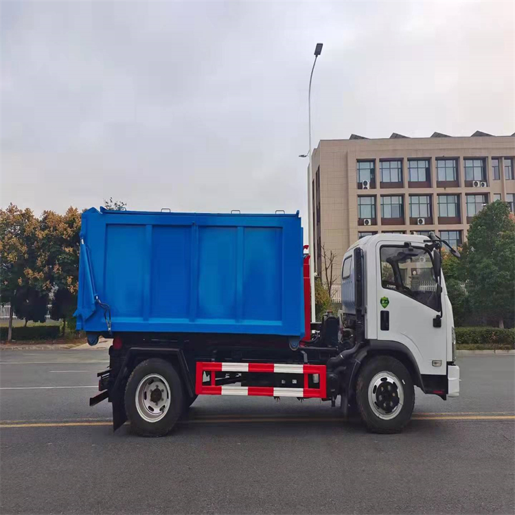 Dongfeng Xiaokang 3-way carriage detachable hook arm garbage truck with blue license plate can enter the underground garage, with one vehicle equipped with multiple containers