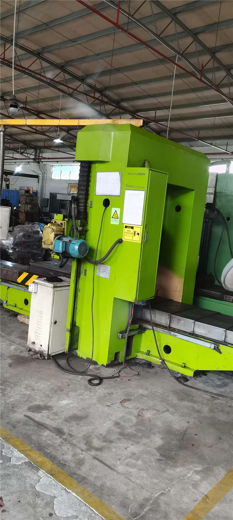 Low price processing of second-hand Juli Xiaolongmen milling small precision 1.5x1 meter floor machine tool end face milling machine