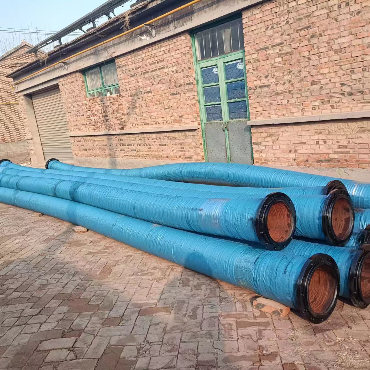 Large diameter steel wire wound rubber hose, wear-resistant black rubber hose, cloth clip, food hose, high-pressure oil pipe