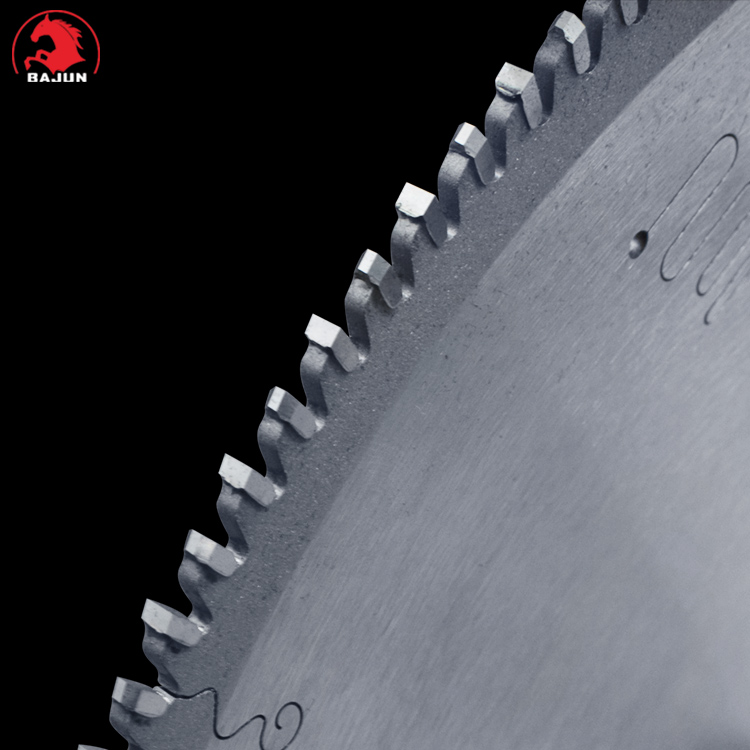 Aluminum plate cutting saw blade, Eight Jun cutting tool, imported alloy serration 550 * 4.8 * 144T