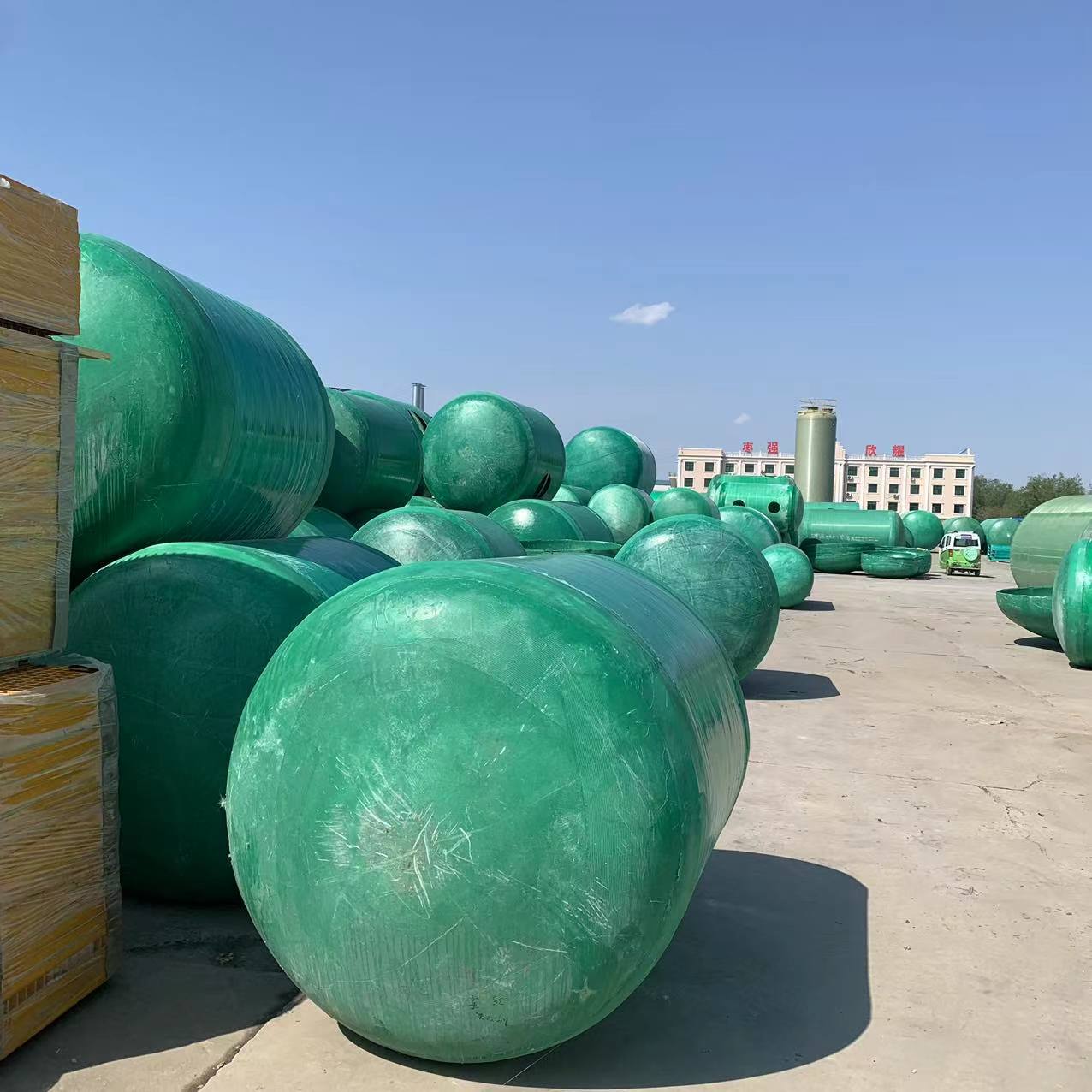 Zhanrui fiberglass septic tank production fiberglass storage tank anti-corrosion sedimentation tank Cesspit