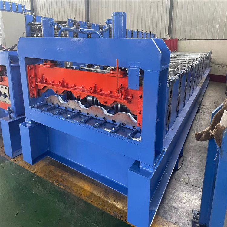 China Railway Container Board Corrugated Board Machine Mobile Housing Forming Machine Longxing Tile Pressing Machine Customization