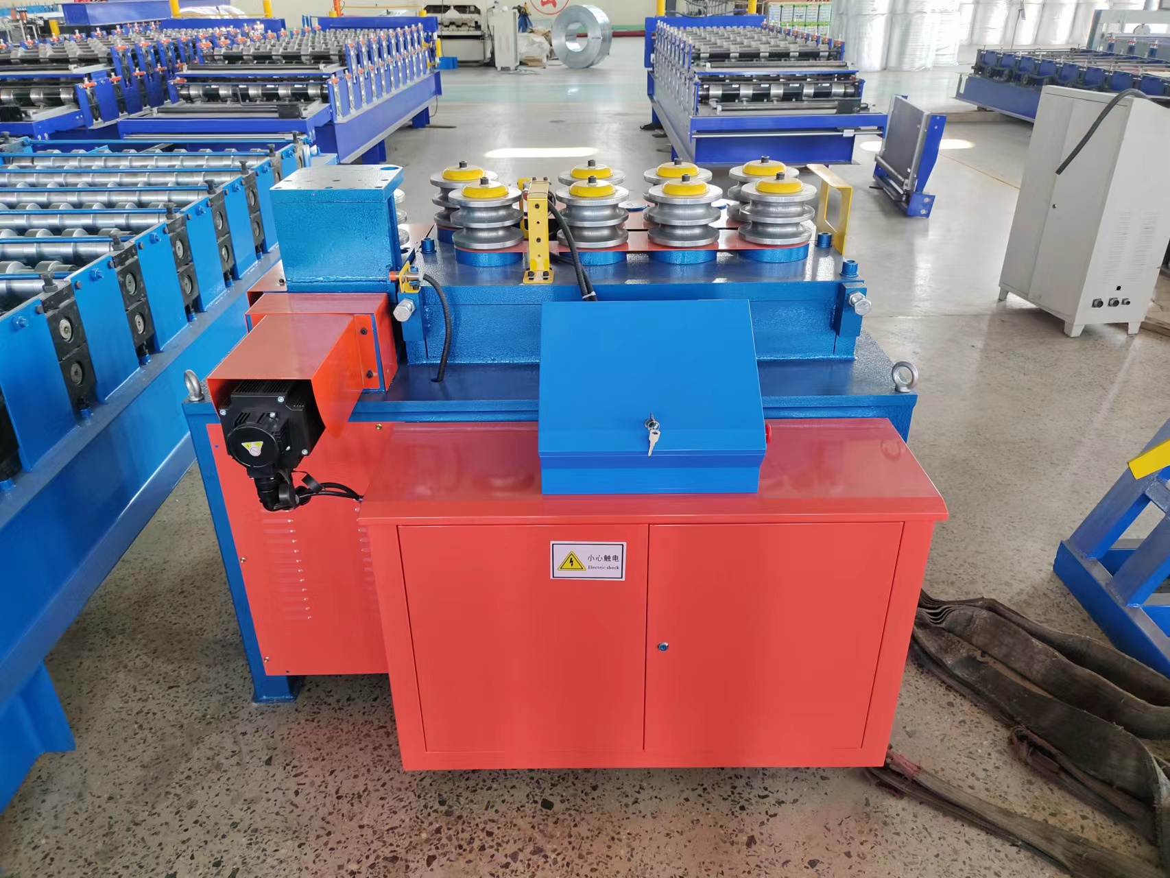 Vegetable greenhouse pipe bending machine fully automatic servo drive nine wheel pipe bending forming machine link necking equipment