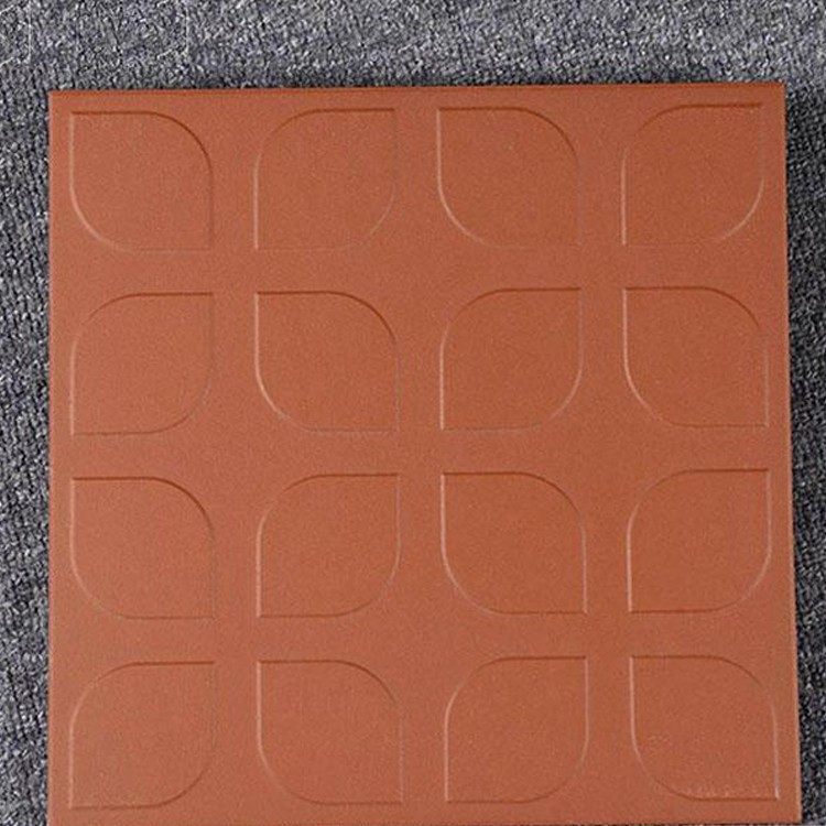 Absorbent brick, red floor tile, construction site, courtyard, red cylinder tile, flat floor tile