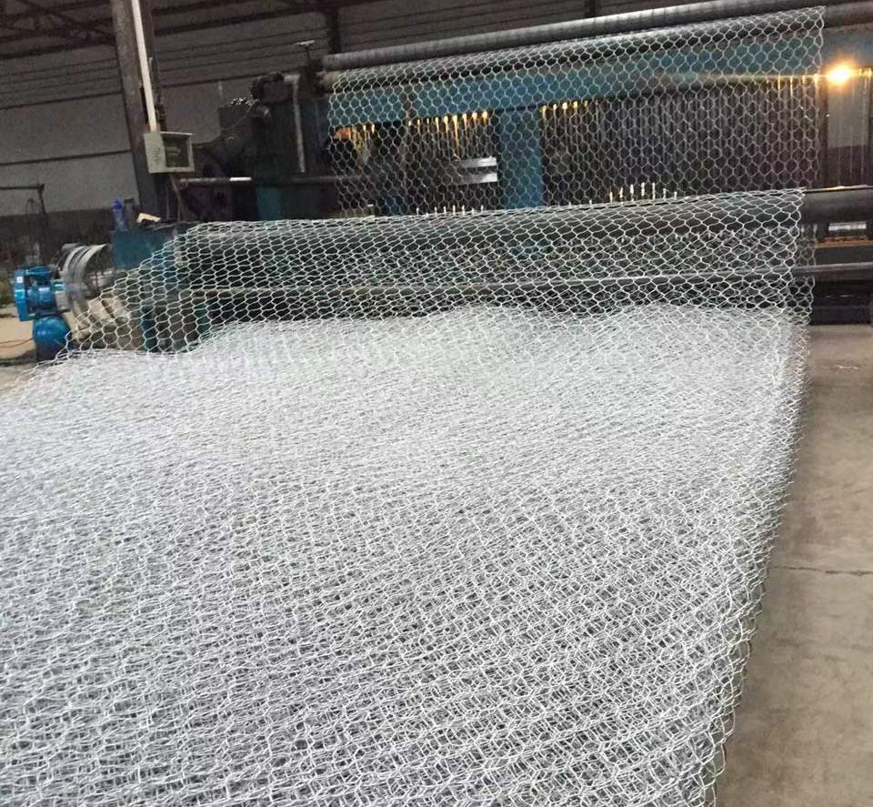 Gulanggebin gabion network for river channel management, slope protection, galvanized steel wire mesh, spraying and greening steel wire mesh