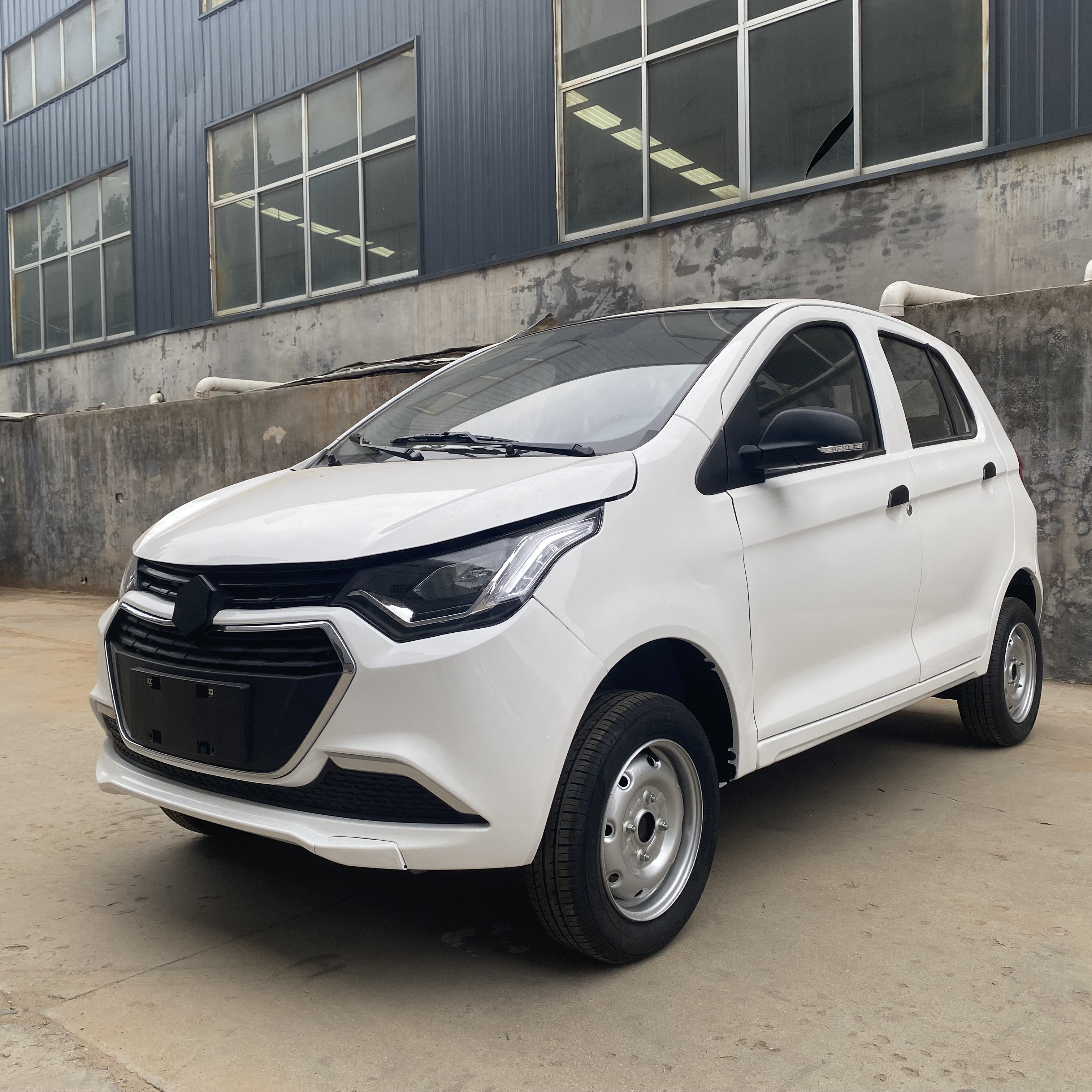 Suke Redding Lingshang D70 Household Four Wheel Electric Vehicle Sightseeing Vehicle, Oil Electric Hybrid New Energy Vehicle