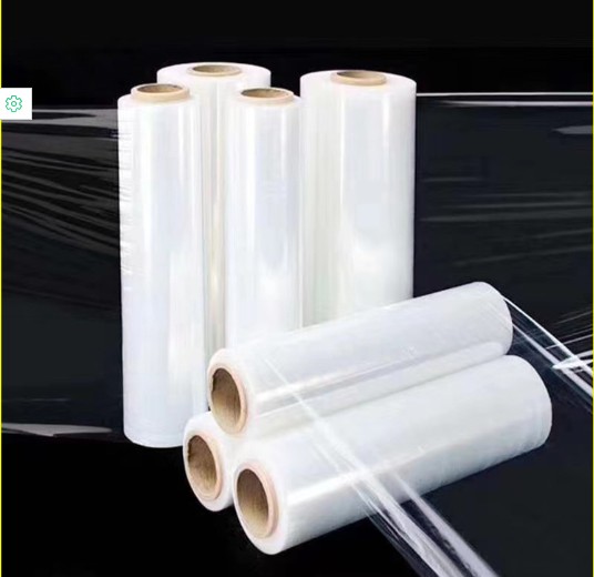 Industrial experts choose stretch film for hand packaging with a net weight of 3 kilograms and a width of 50cm, wrapped in transparent packaging