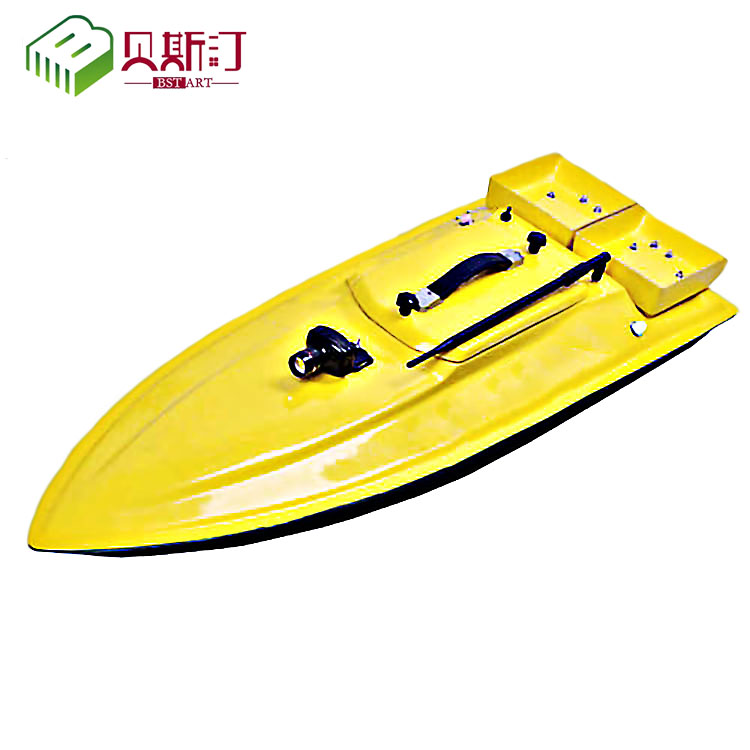 The shell of the nest pulling net boat is made of thick plates, which are vacuum molded. The plastic shell of the bait boat is made of thick sheets, which are vacuum molded with ABS