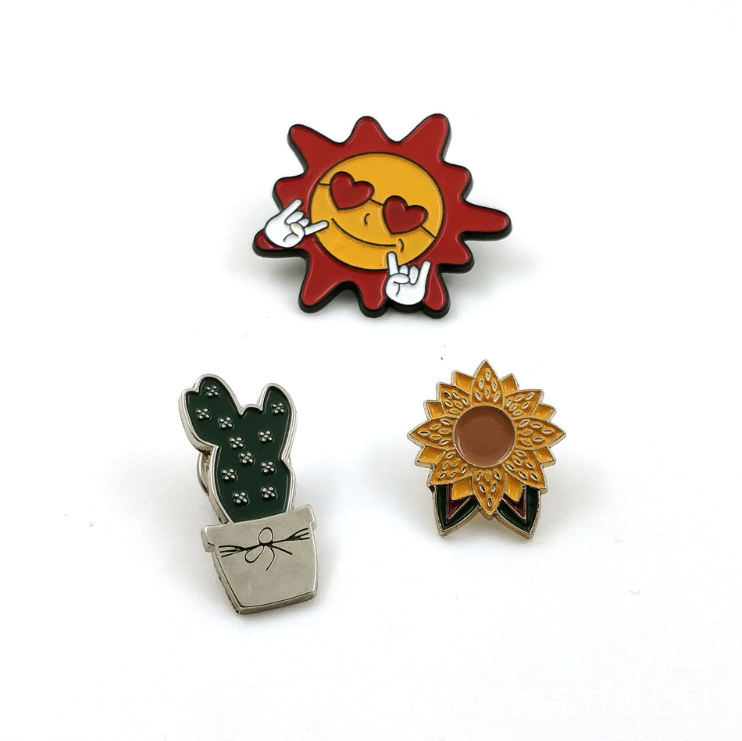 Metal badges, customized cultural and creative advertising gifts, imitation enamel cartoon badges, making brooch logos