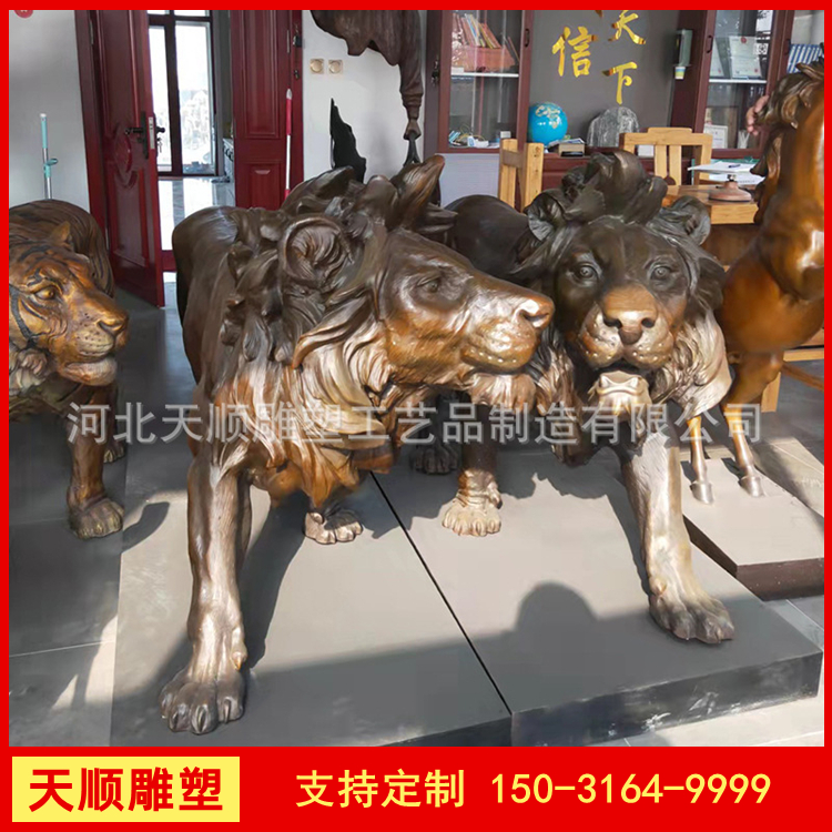 Copper Climbing Lion Cast Copper HSBC Lion Bronze Carved Animal Large European Western Bronze Lion Customized Tianshun