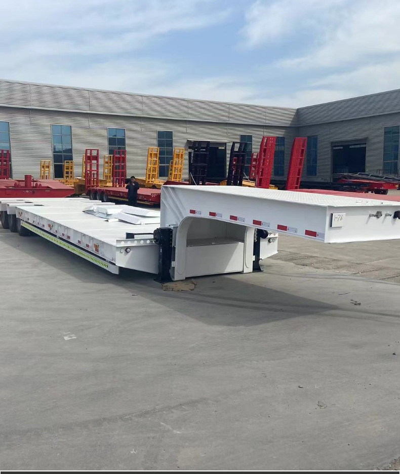 Dual section hydraulic ladder truck 12.5m low flat semi trailer 13m forestry machinery transport vehicle customized by Hongsheng