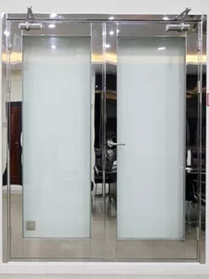 Yongxu stainless steel glass fireproof door is beautiful and elegant, easy to install, and has good wind resistance performance