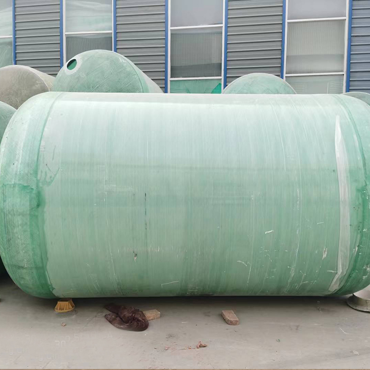 Rural winding 5, 20, 100 m3 oil separator Sewage treatment equipment Three format FRP septic tank