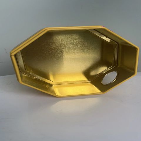 Pinhong Packaging Hexagonal Automobile Iron Box and Can Packaging Manufacturer Comes with Customized Samples