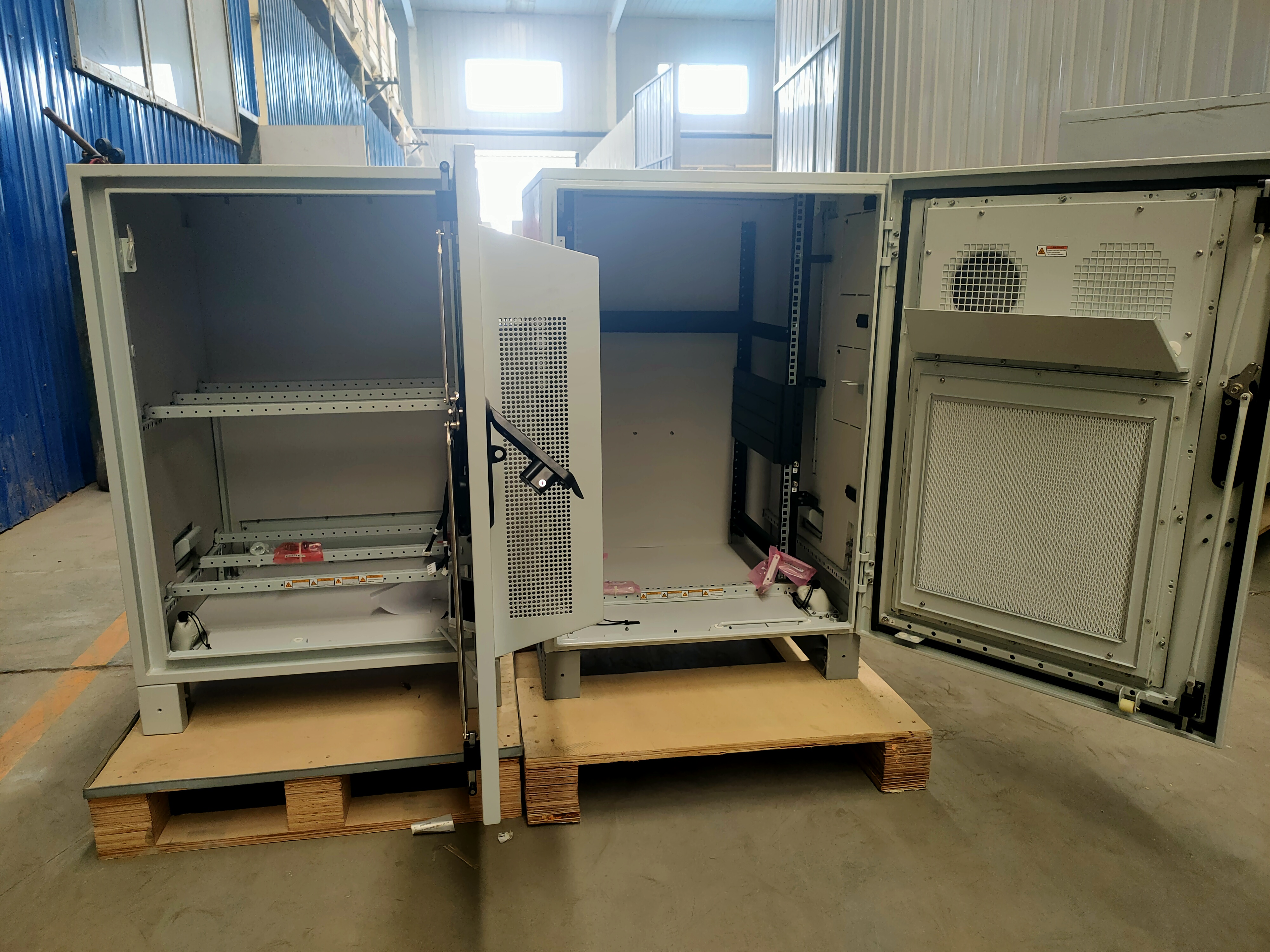 Outdoor comprehensive cabinet rack AB cabinet equipment compartment battery compartment small station energy cabinet 1 meter outdoor power cabinet