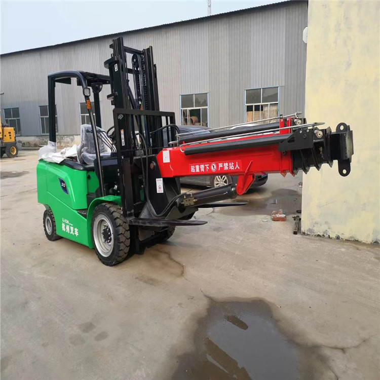 Common coal supply: 3-ton forklift, flying arm lifting, unloading, handling, forklift crane, integrated crane, four-wheel drive handling