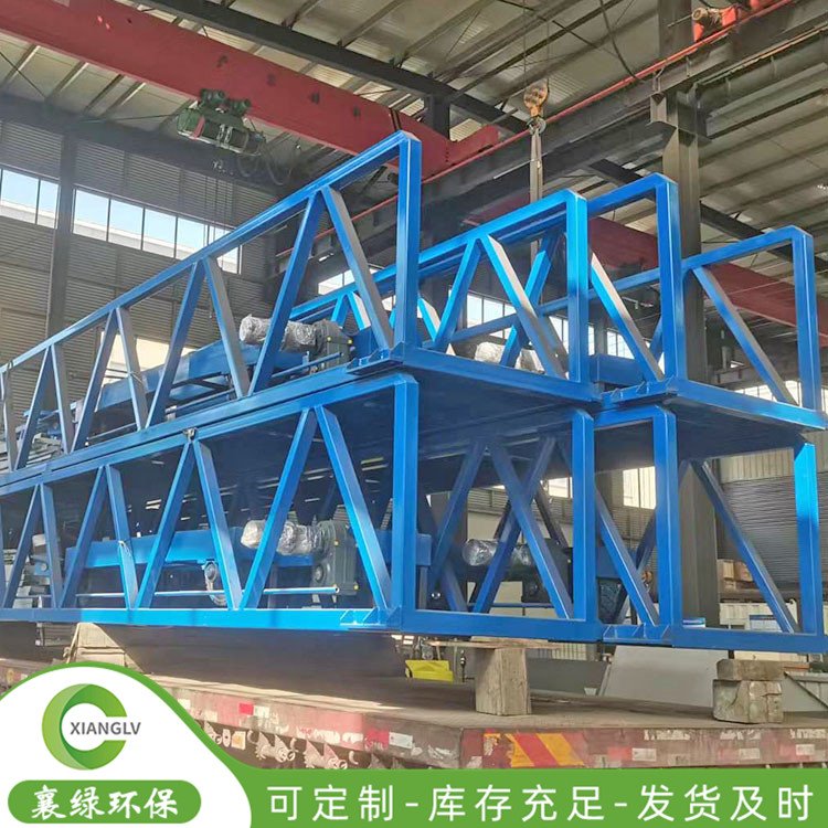 Peripheral transmission mud scraper, central transmission mud suction machine, sedimentation tank treatment equipment for sewage treatment plant