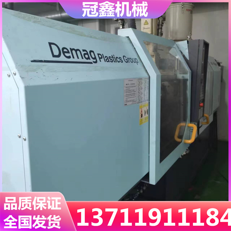 The DeMage 100T variable pump machine in the dust-free workshop production is well maintained for precision injection molding of thin-walled products