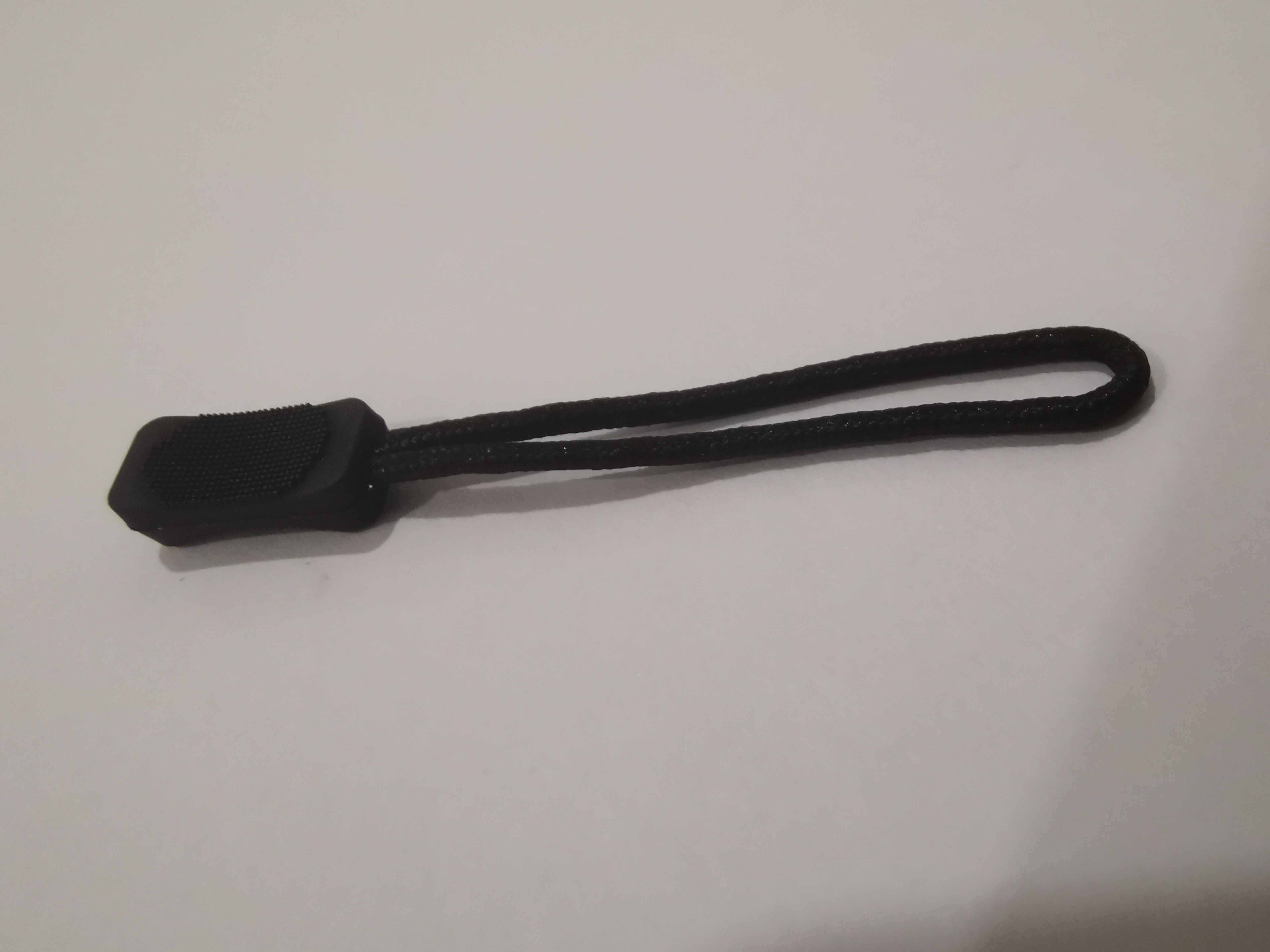 Zipper handle injection molding pull loop, climbing rope handle TPU95 degree tensile force greater than 10KG