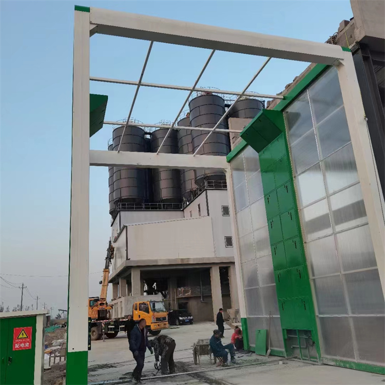 The Longmen car washing machine is safe and fast, suitable for concrete mixing plants, construction sites, and waste treatment plants