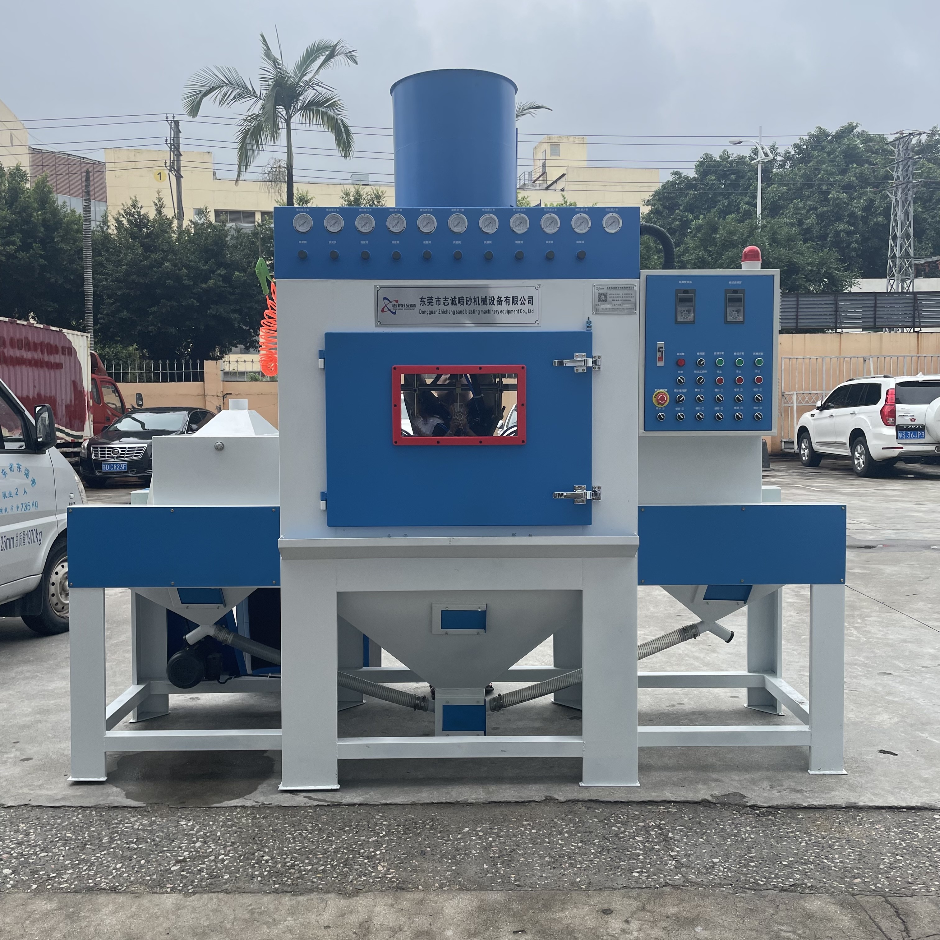 Sandblasting machine, sanding machine, carbon steel plate, aluminum profile surface treatment, rust removal, processing and cleaning, conveyor type automatic sandblasting machine