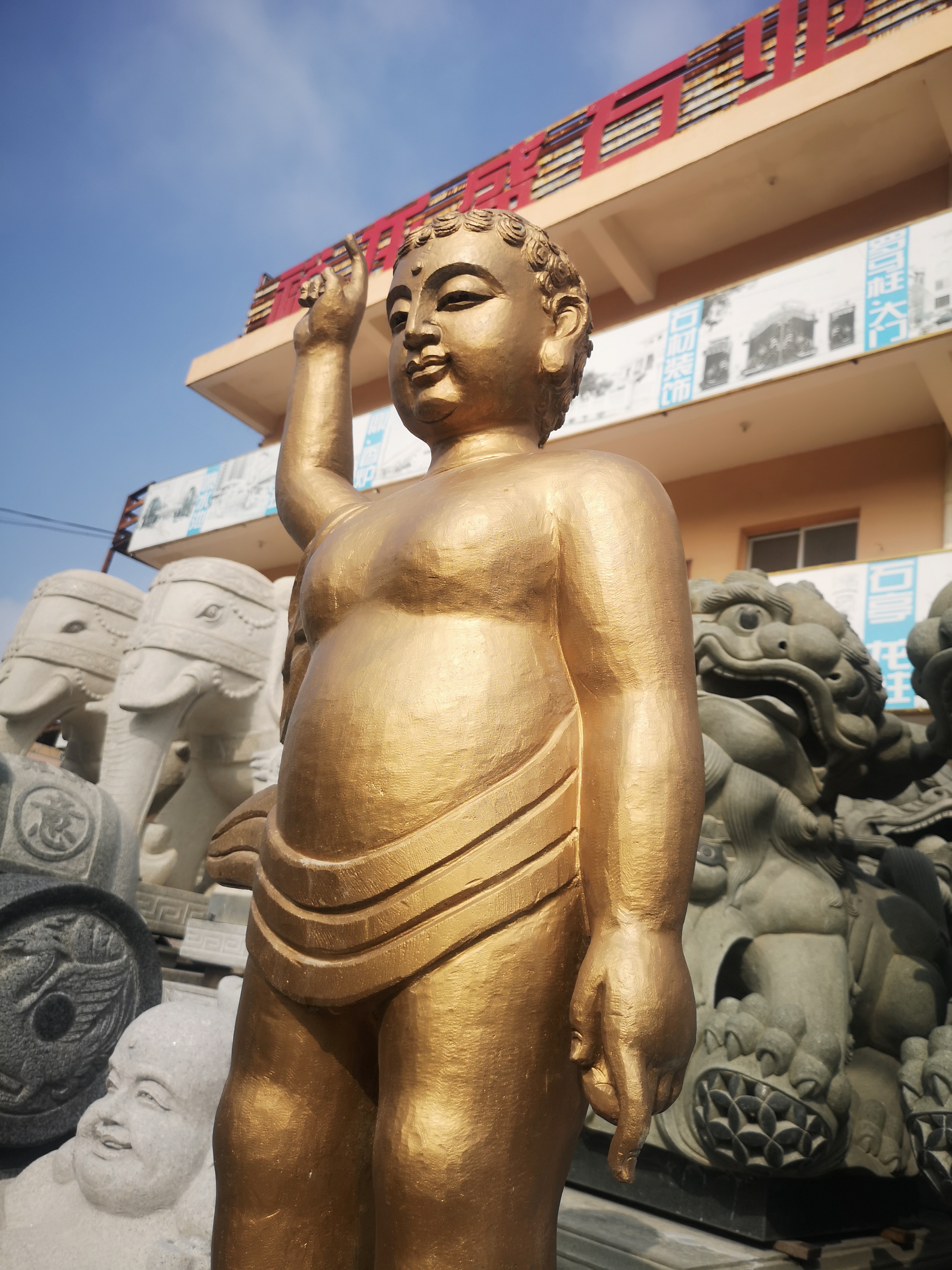 Sculpture of figures, modern Buddha statues, stone carvings, granite stone carvings, era carvings