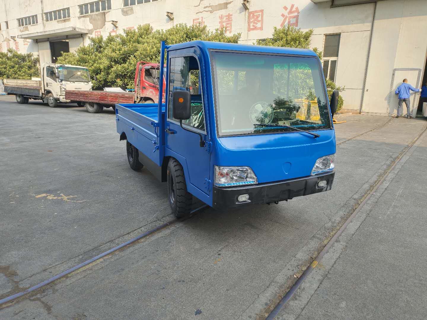 Electric Flatbed trolley for 3-ton electric truck and electric logistics truck factory