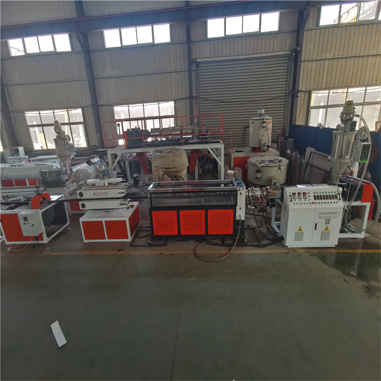 SJ60 PE pipe equipment Zhongnuo plastic pipe extruder is worth choosing semi transparent PE pipes