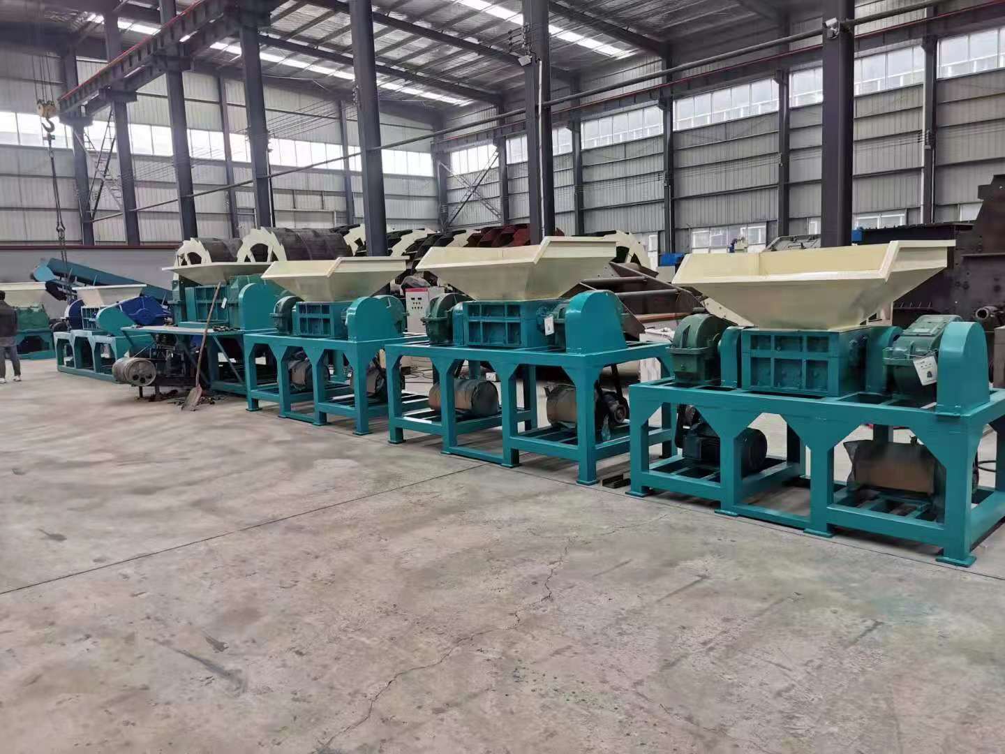 Big Bone Tearing Machine Equipment 600 Metal Double Axis Tearing Plastic Crusher Xinlianda