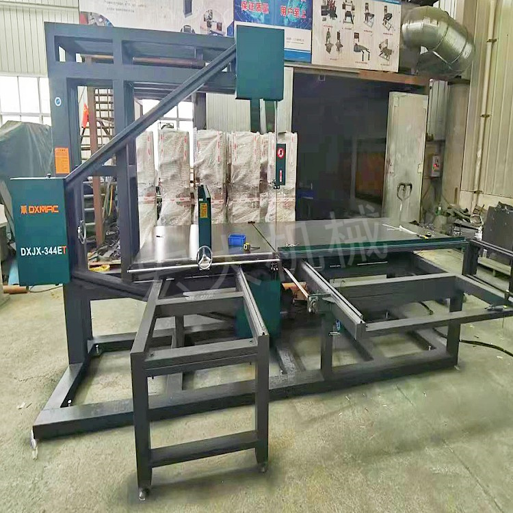 Woodworking band saw machine, straight line curve cutting of wood, macro vertical saw, sliding rail sliding table top modification