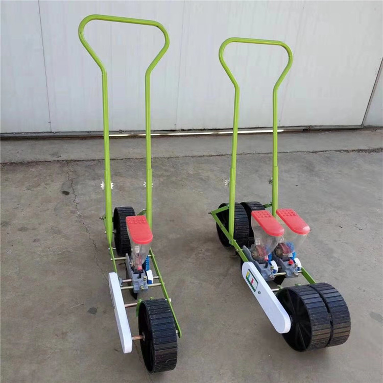 Tractor with coriander seeder, Chengyu chrysanthemum spot seeder, 5-row vegetable precision seeder