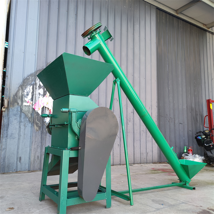 Small peanut press embryo machine Xinchen electric roller type bean flattener feed crusher