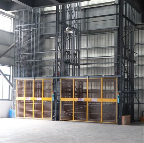 Guide rail elevator warehouse hydraulic electric lifting cargo elevator electric lifting platform manufacturer supply Weilin Qinli